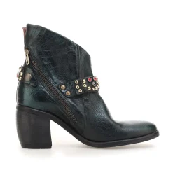 STIEFEL RORY