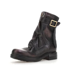 STIEFELETTEN ALLY
