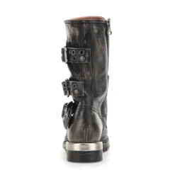 STIEFELETTEN ATTALLA