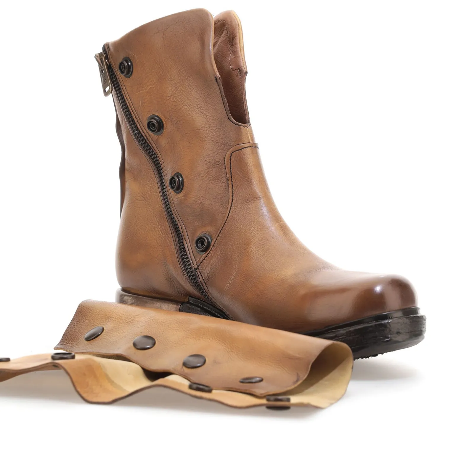 STIEFELETTEN AZUSA