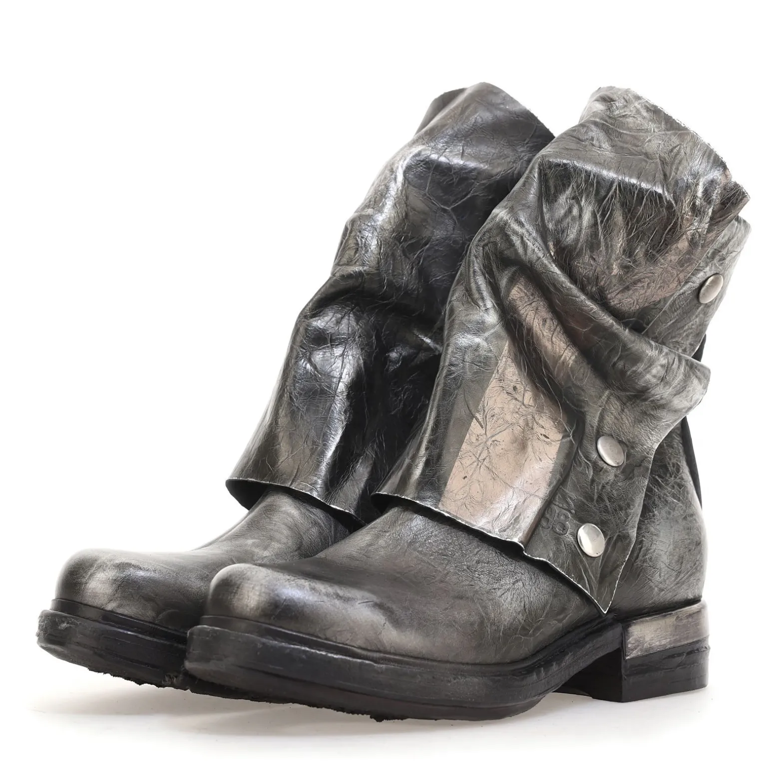 STIEFELETTEN AZUSA