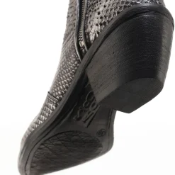 STIEFELETTEN CALEA