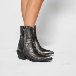 STIEFELETTEN CALEA