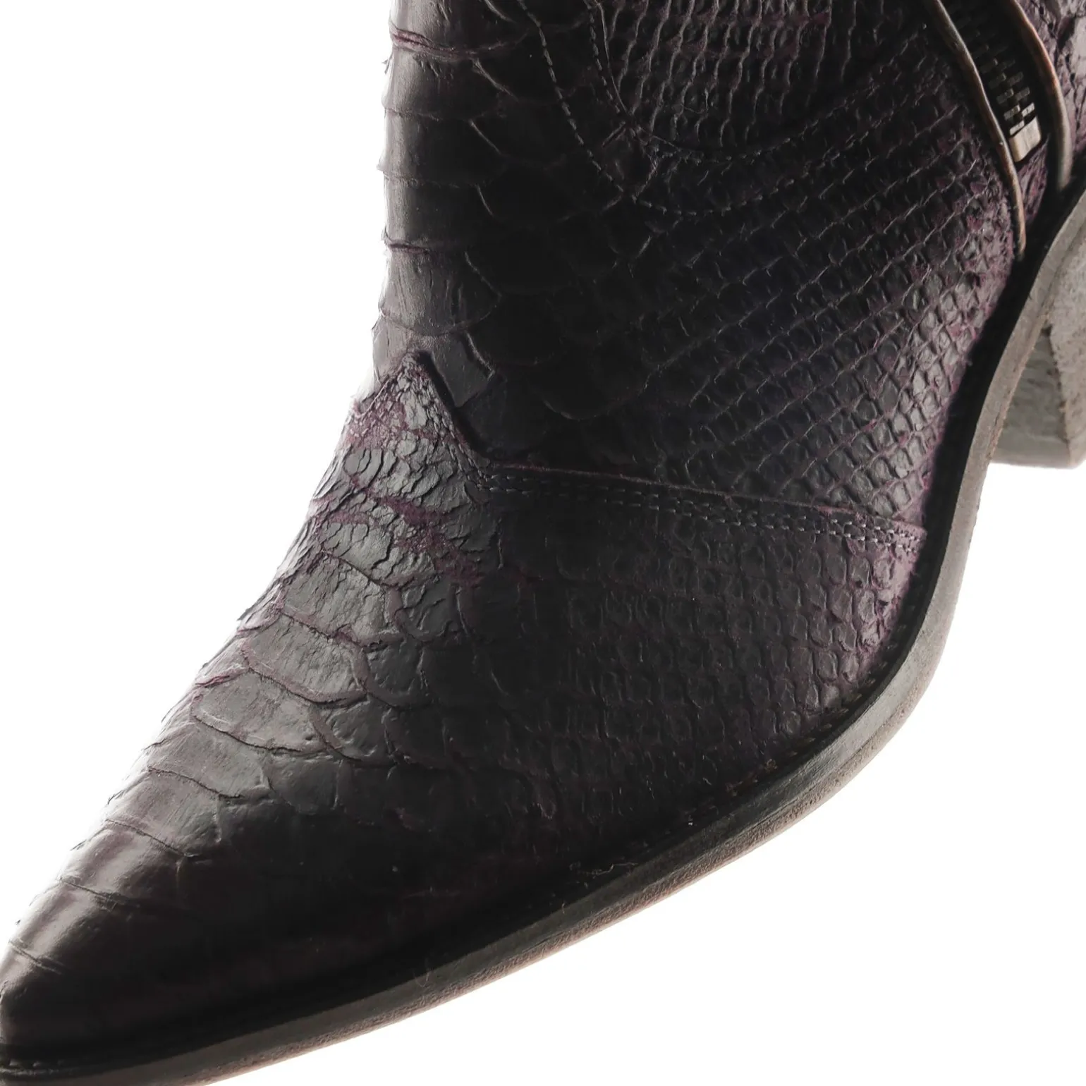 STIEFELETTEN CALEA