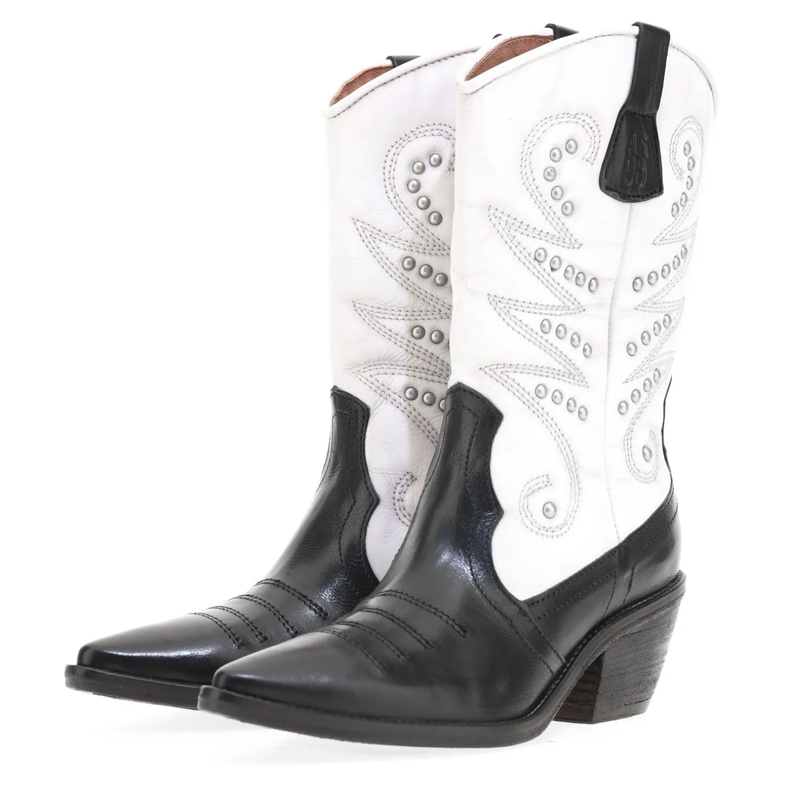 STIEFELETTEN CARY