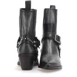 STIEFELETTEN CENTRE