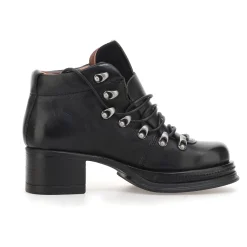 STIEFELETTEN CRARY
