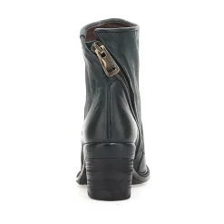 STIEFELETTEN JASE