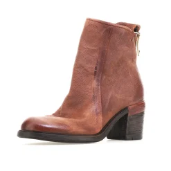 STIEFELETTEN JASE