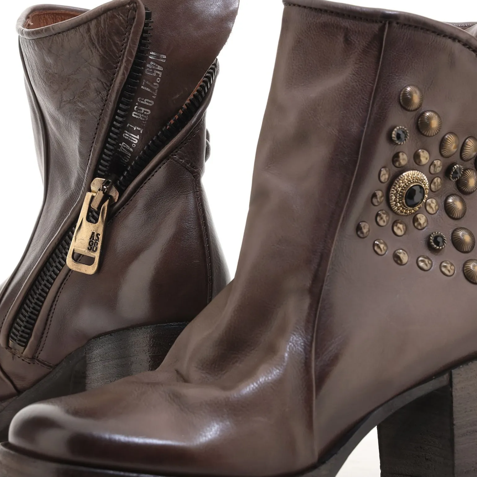 STIEFELETTEN PEONY