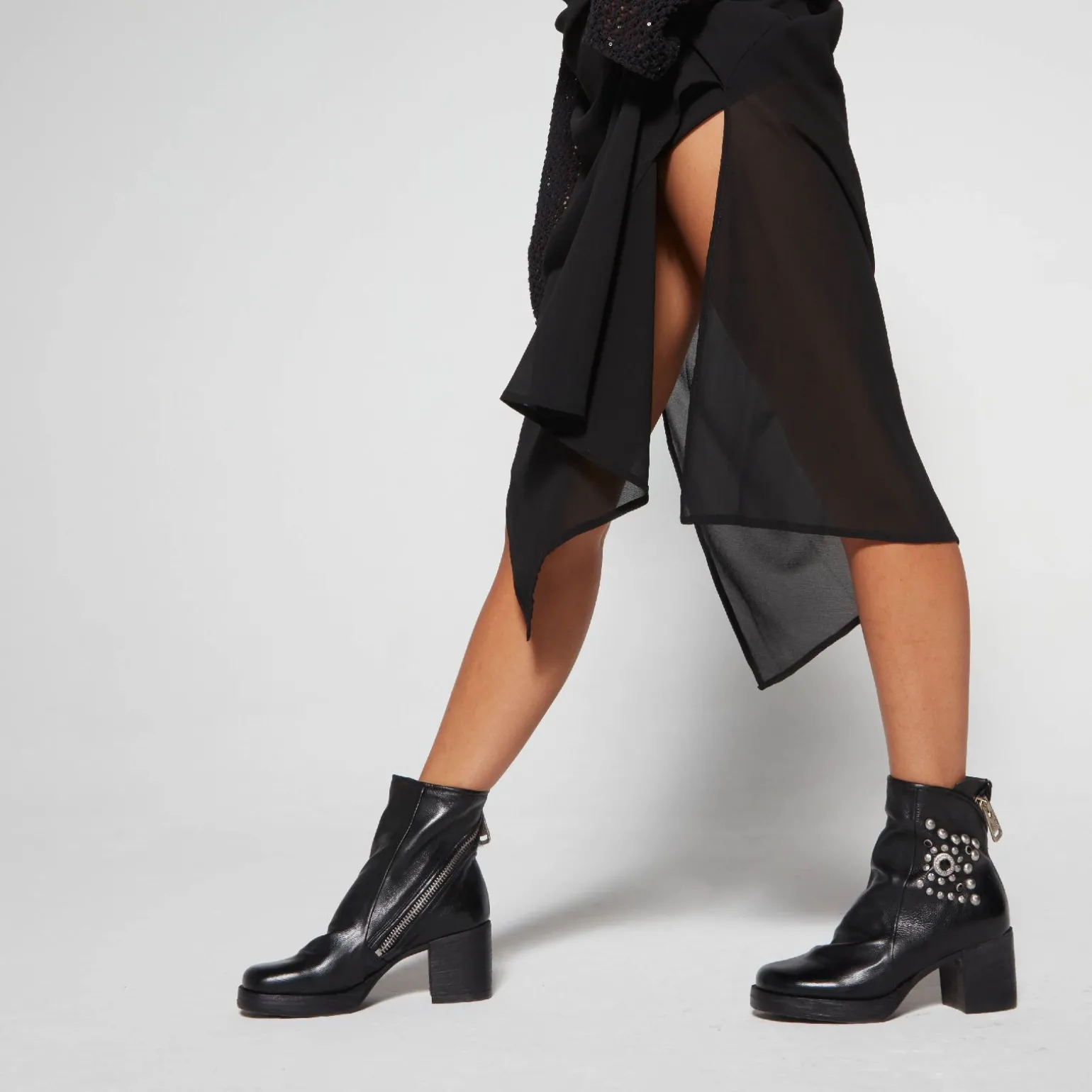 STIEFELETTEN PEONY