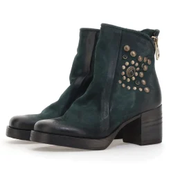 STIEFELETTEN PEONY