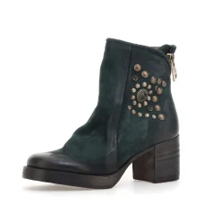 STIEFELETTEN PEONY