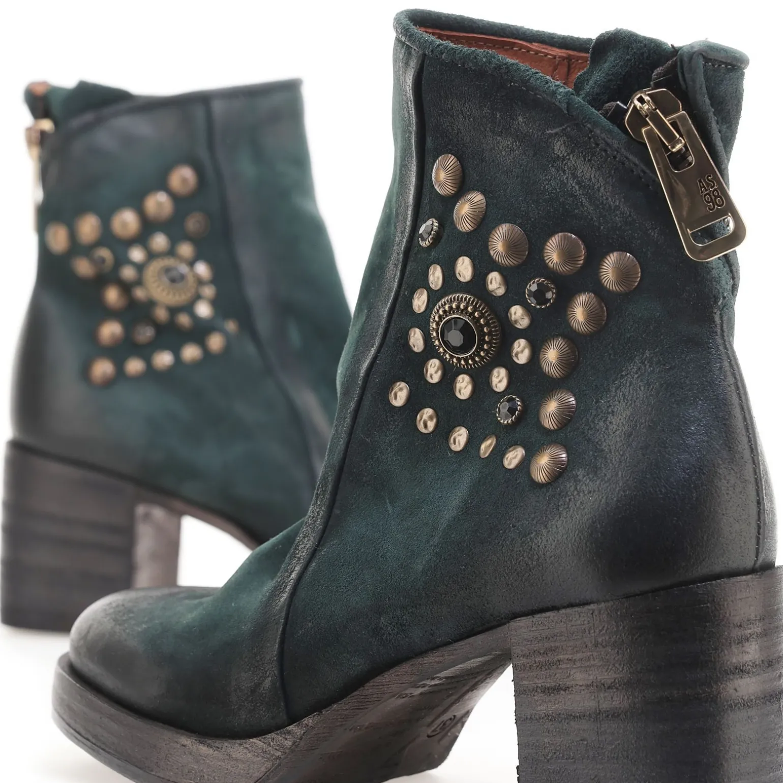 STIEFELETTEN PEONY