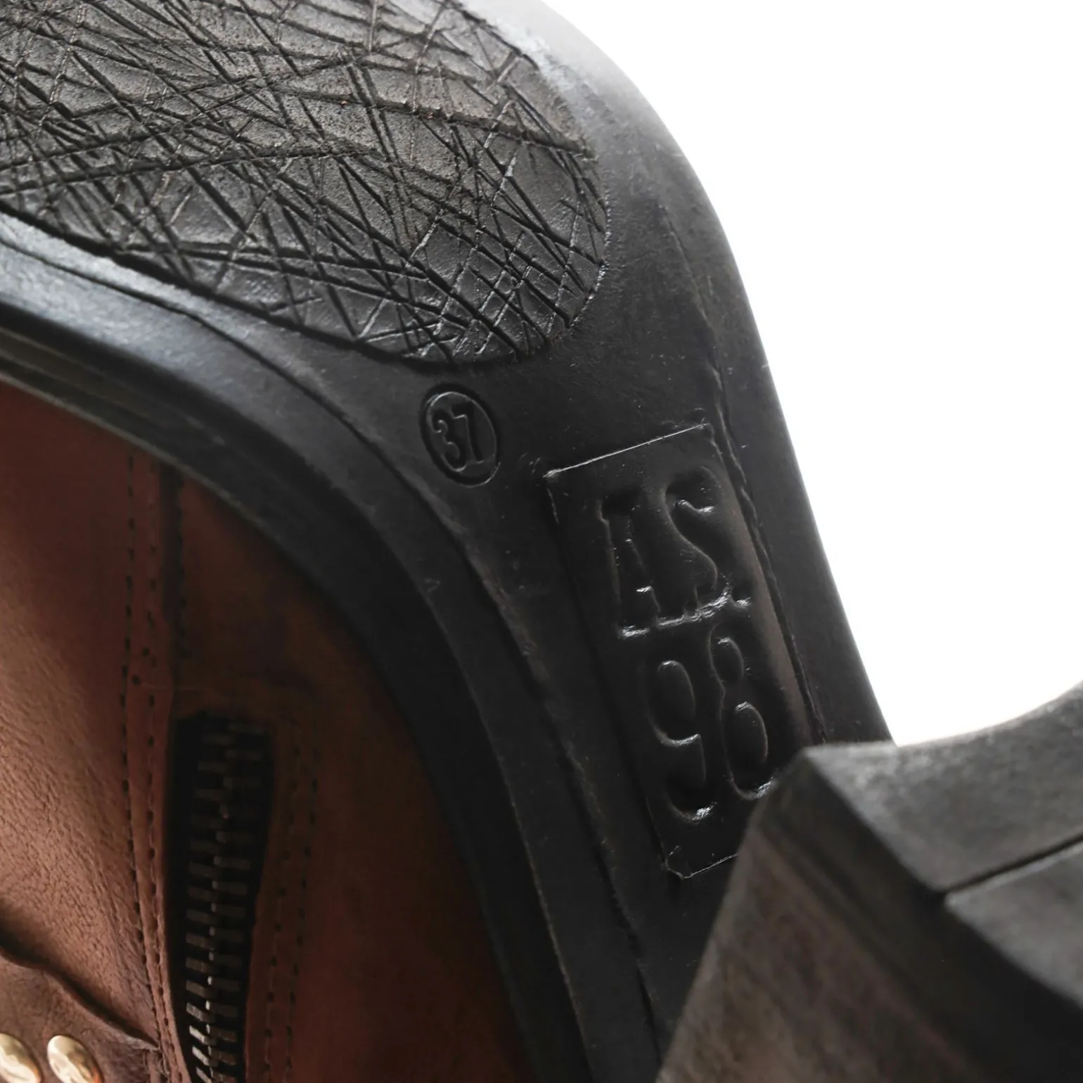 STIEFELETTEN RACINE
