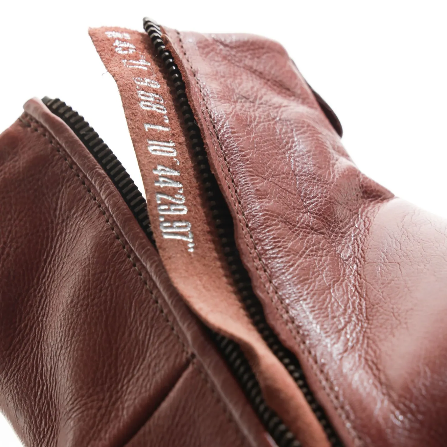 STIEFELETTEN VIKKI