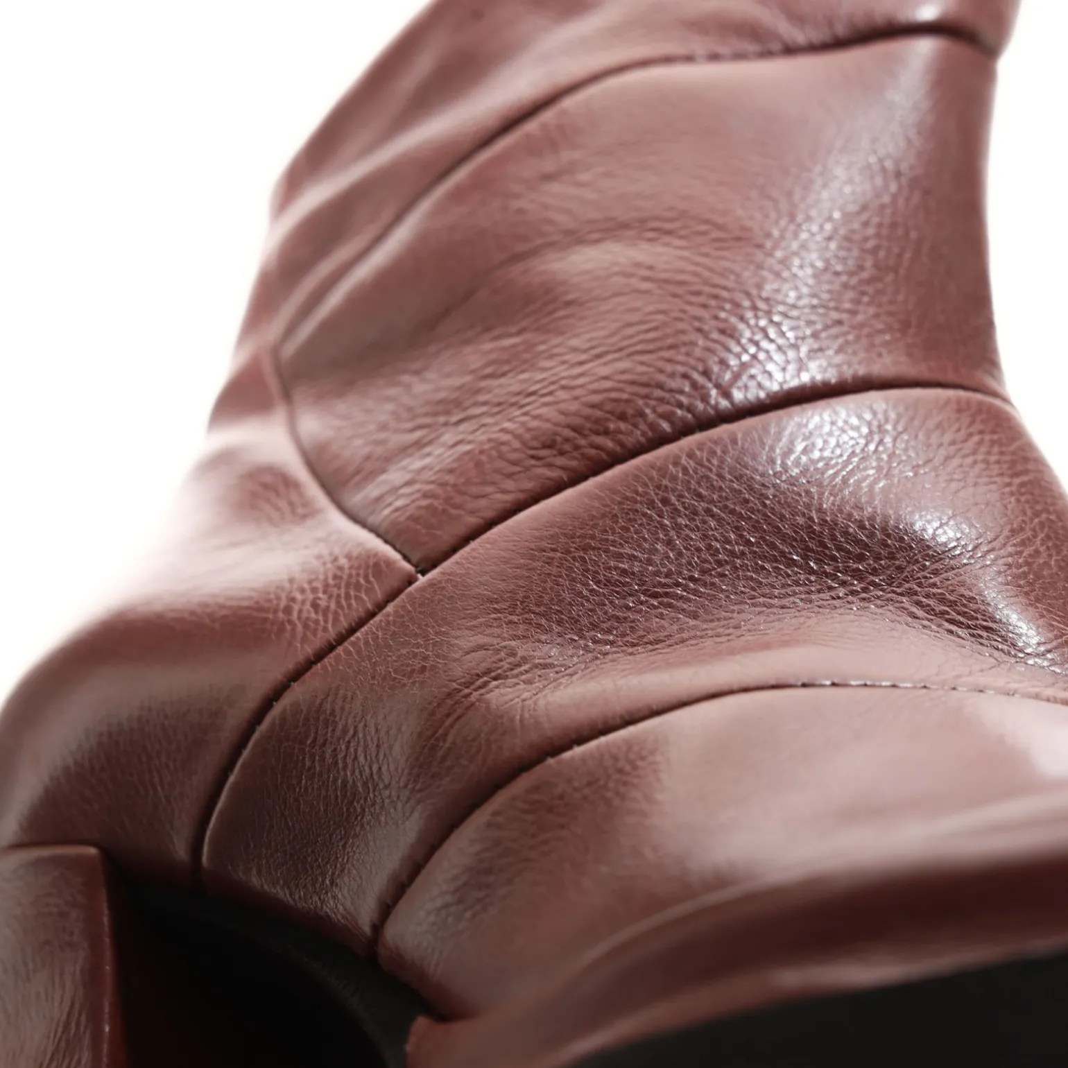 STIEFELETTEN VIKKI