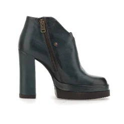 STIEFELETTEN VIXI